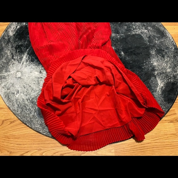 🔻SALE🔻GUESS🔹NEW CONDITION - Picture 8 of 11